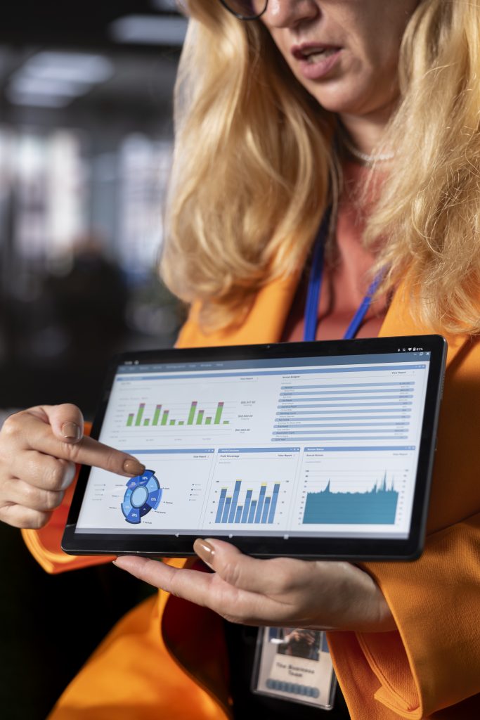 Optimizing IT Service Delivery with AI-Powered Digital Marketing Analytics: Understanding Client Needs for Enhanced Support Solutions