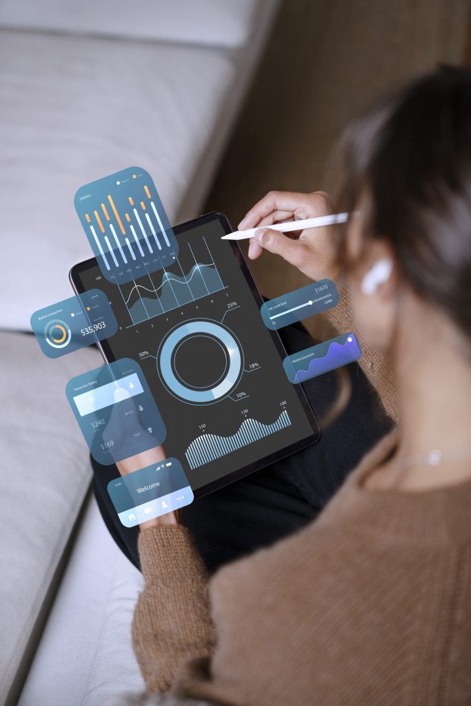 AI-Driven Business Intelligence in Retail: Transforming Customer Data into Strategic Decision-Making Tools